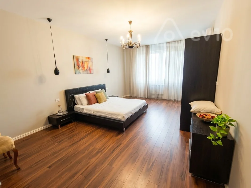 4 otaqlı mənzil, 190 m², Nizami küçəsi — kirayə — Mənzil, Bakı (3)