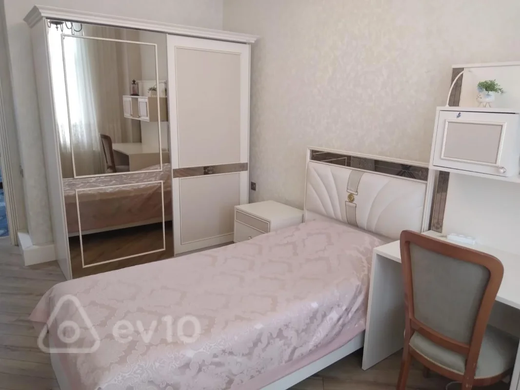3 otaqlı mənzil, 95 m², Abbasqulu Abbaszadə küçəsi — kirayə — Mənzil, Bakı (3)