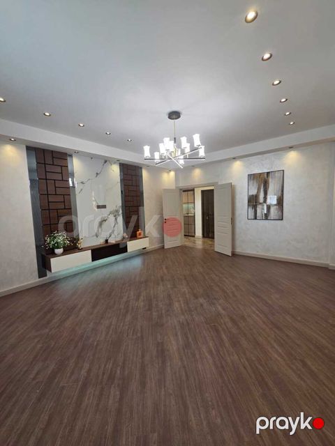 Satılır 3 otaqlı yeni tikili 135 m² — Bakı