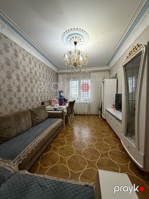 Satılır 2 otaqlı köhnə tikili 65 m² — Bakı