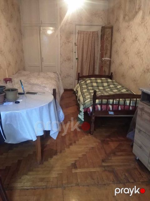 İcarəyə verilir 4 otaqlı köhnə tikili 100 m² — Bakı