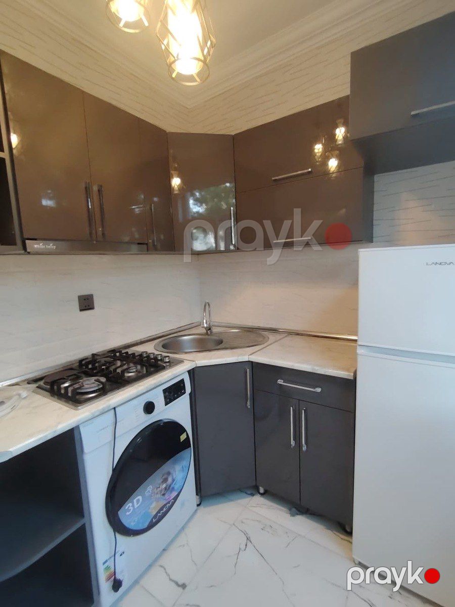 Satılır 2 otaqlı köhnə tikili 50 m² — Mənzil, Bakı (3)