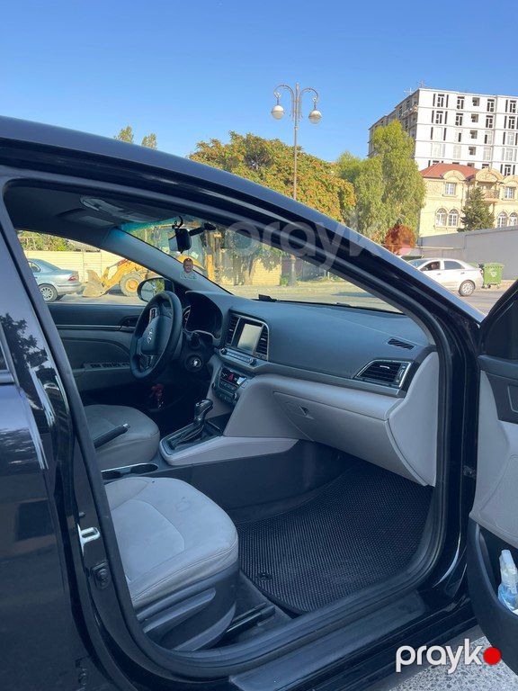 Hyundai Elantra, 2.0 L, 2018 il, 185 000 km — Avtomobillər, Bakı (11)