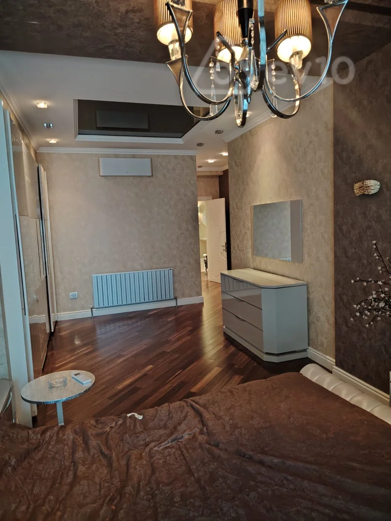3 otaqlı mənzil, 190 m², 8 noyabr prospekti — kirayə — Mənzil, Bakı (8)