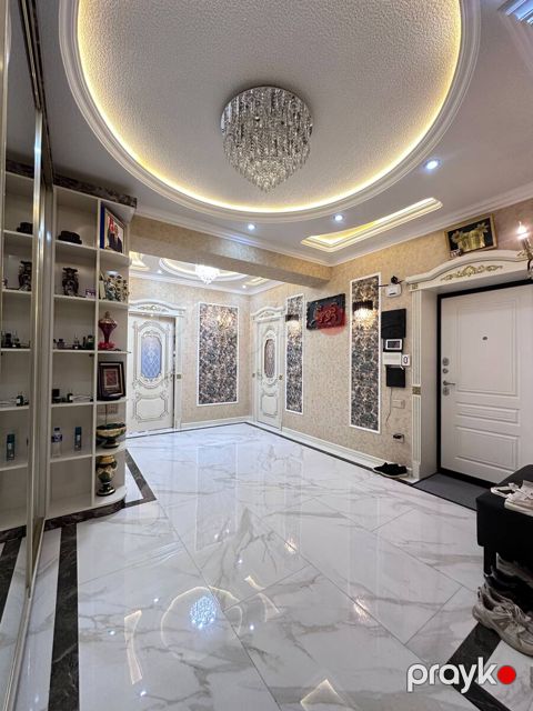Satılır 4 otaqlı yeni tikili 156 m² — Bakı