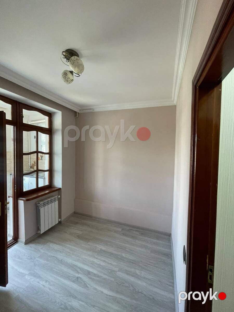 Satılır 2 otaqlı köhnə tikili 45 m² — Mənzil, Bakı (3)