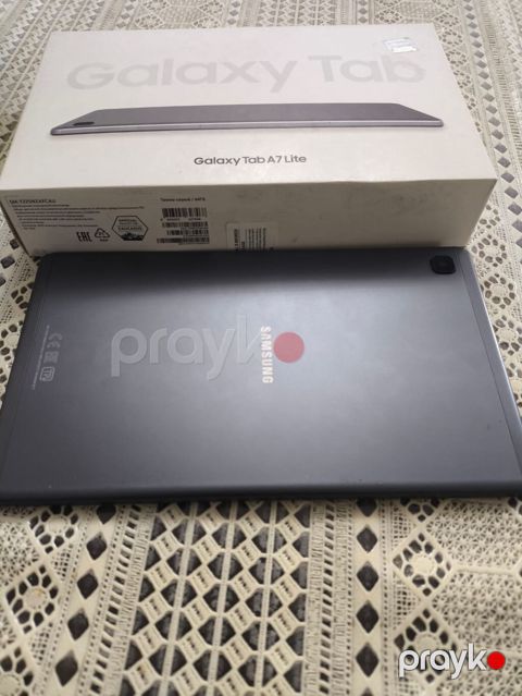 Samsung tab7 lihgt 4ram 64gb əla vəzyətdədi 250 azn az işlənib