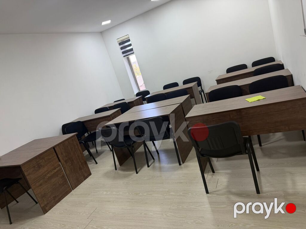 Bakixanov qes. Merkezi kücənin kənarı.3 mərtəbəli binanın 3 cu — Mənzil, Bakı (2)