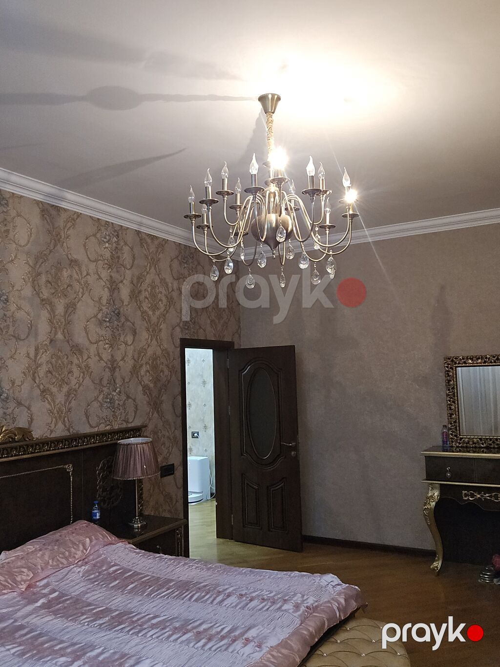 Satılır – geniş həyət evi - Üç mərtəbəli, mansardlı mülk. - Fasadda — Ev, villa, Xırdalan (7)