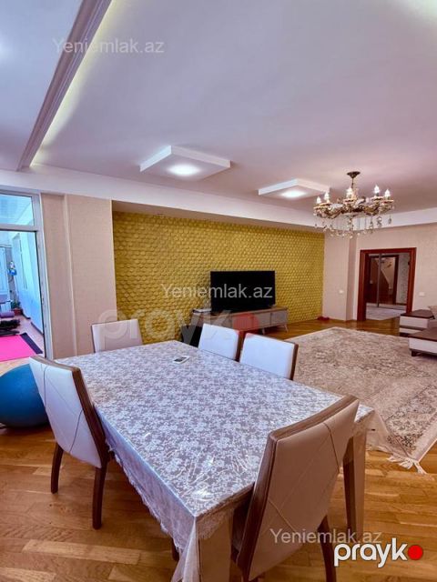 Satılır 3 otaqlı Bina evi menzil (Yeni tikili), 125 m², Səbail rayonu — Bakı