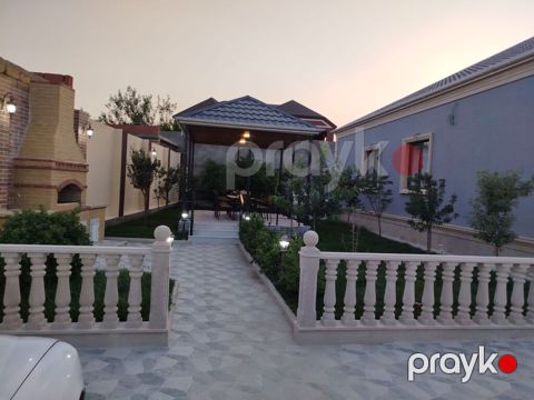 Sumqayıt, 200 kv. m, 4 otaqlı, Hovuzlu, Kombi, Qaz, İşıq — Sumqayıt