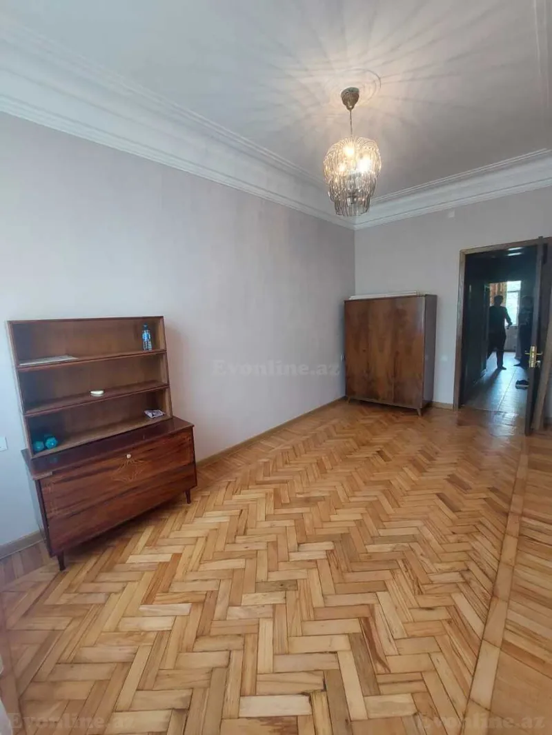 Kirayə verilir 1 otaqlı Mənzil Köhnə tikili 40 m² Bakı, Nəsimi r., 28 May m — Mənzil, Bakı (7)