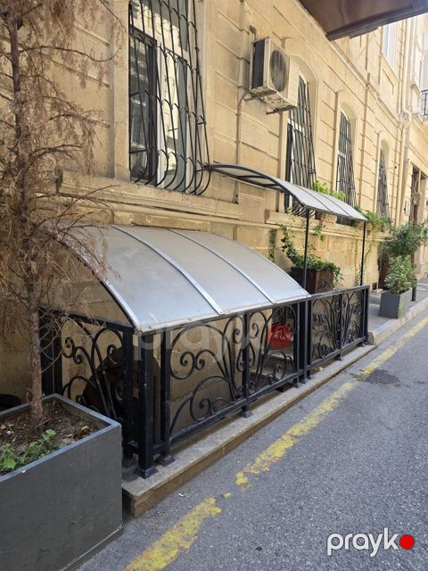Satılır obyekt 44 m² — Bakı
