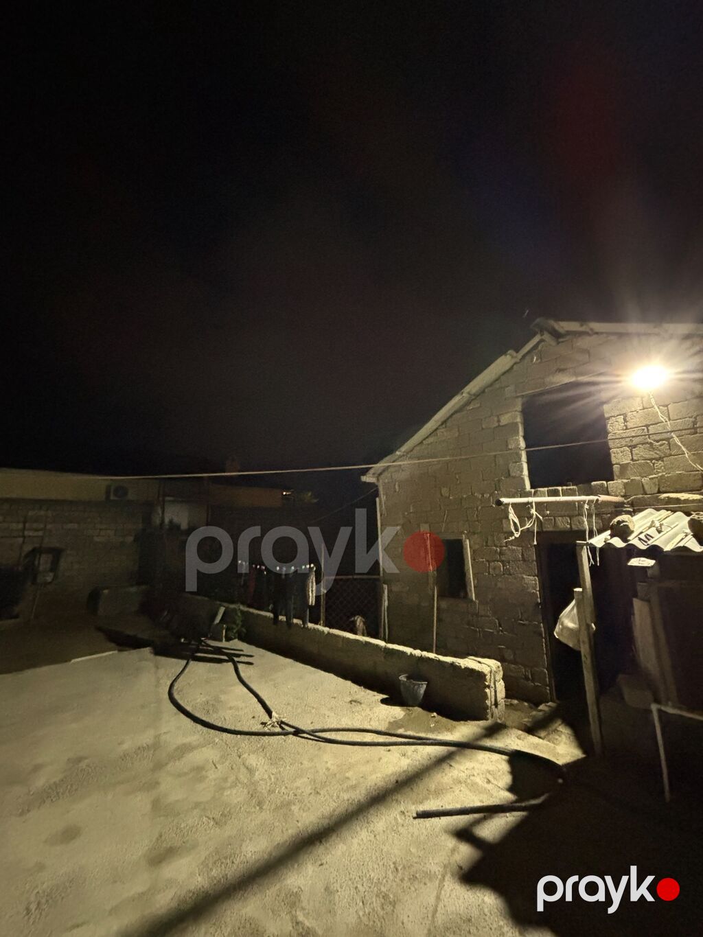 Satılır: Həyət evi - Tikinti: daş divarlar, metal dam örtüyü, mansard — Ev, villa, Bakı (2)