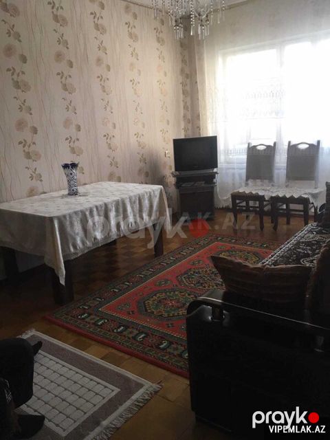 Sabunçu rayonunda 4 otaqlı Köhnə tikili Satılır, 110 m² — Bakı