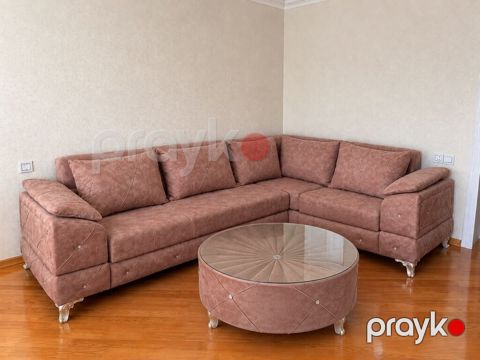 Künc divan satılır. - Material: yumşaq, keyfiyyətli parça üzlük — Bakı