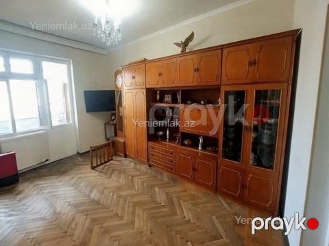 Satılır 2 otaqlı Bina evi menzil (Köhnə tikili), 60 m², Nərimanov rayonu — Bakı