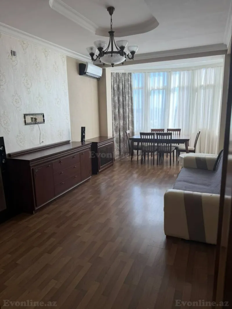 Kirayə verilir 3 otaqlı Mənzil Yeni tikili 85 m² Bakı, Yasamal r., İnşaatçılar m — Bakı