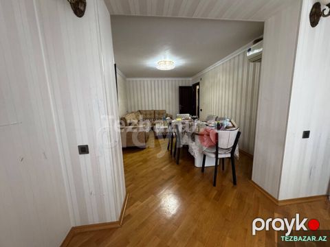 Tbilisi prospekti, Avropa oteli yanında — Bakı