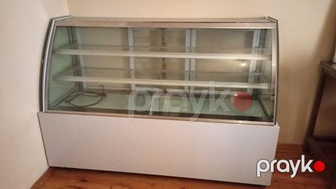 2 ay istifadə olunub. Şirniyyatlar və tortlar üçün idealdır. İşıqları — Digah