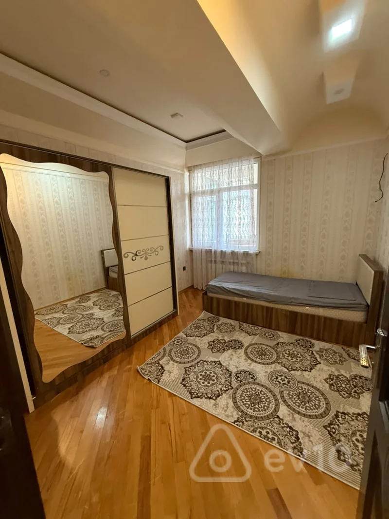 3 otaqlı mənzil, 125 m², nizami metro — kirayə — Mənzil, Bakı (11)