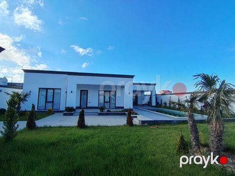 Satılır 4 otaqlı həyət evi/bağ evi 200 m² — Bakı