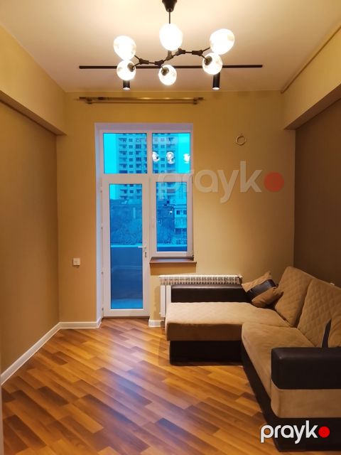Satılır 2 otaqlı köhnə tikili 60 m² — Bakı