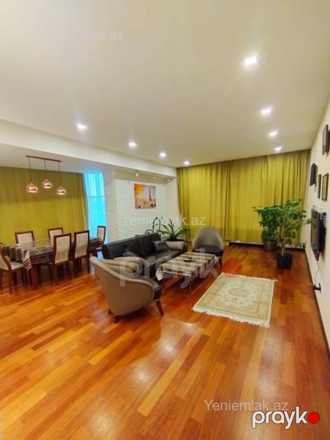 Satılır 3 otaqlı Bina evi menzil (Yeni tikili), 135 m², Xətai rayonu — Bakı