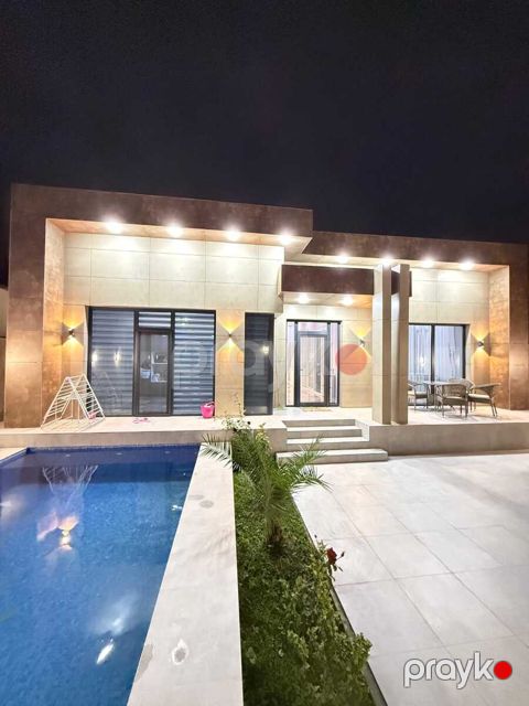 Satılır 4 otaqlı həyət evi/bağ evi 170 m² — Bakı