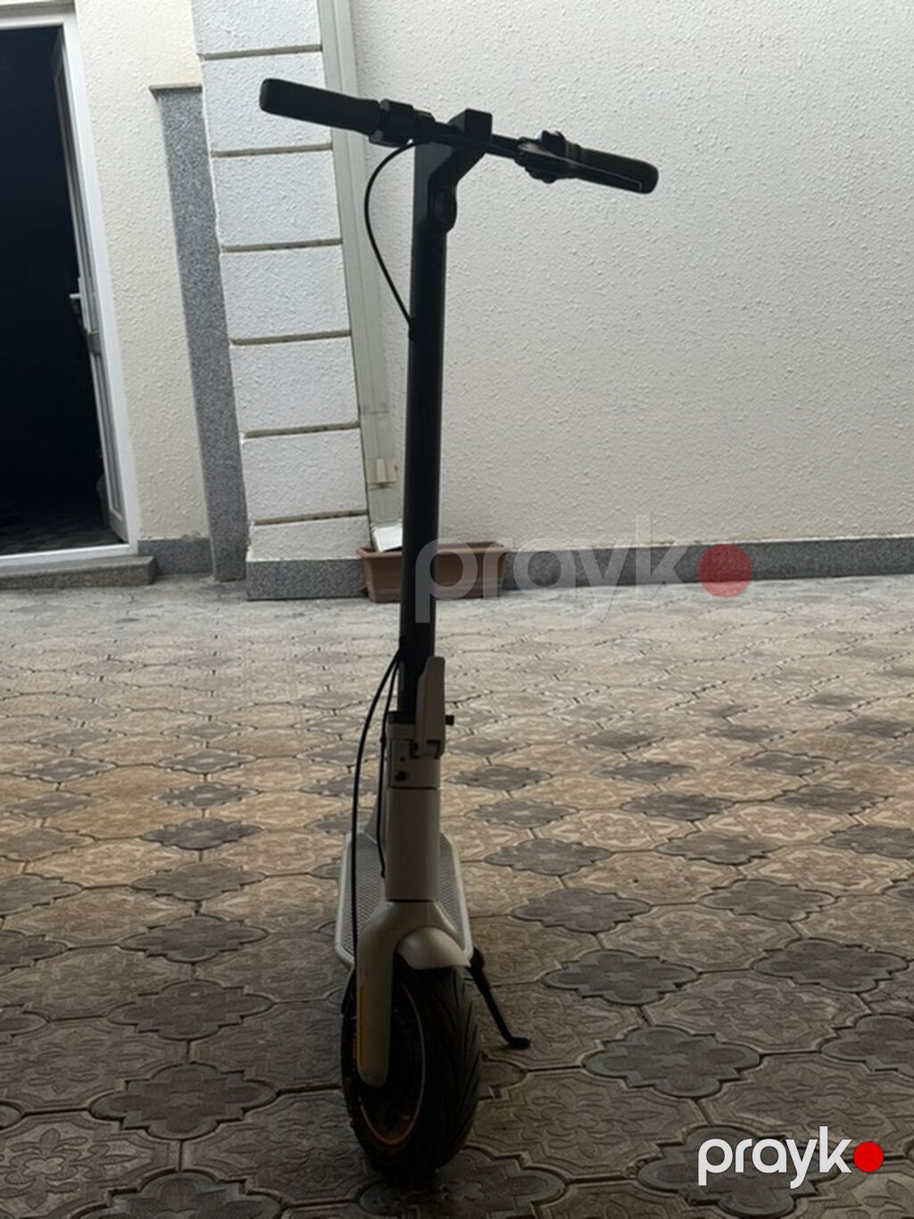 Ninebot g30 elektrik skuteri Ehtiyacım olmadığı üçün satıram çox — Skuterlər, Bakı (5)