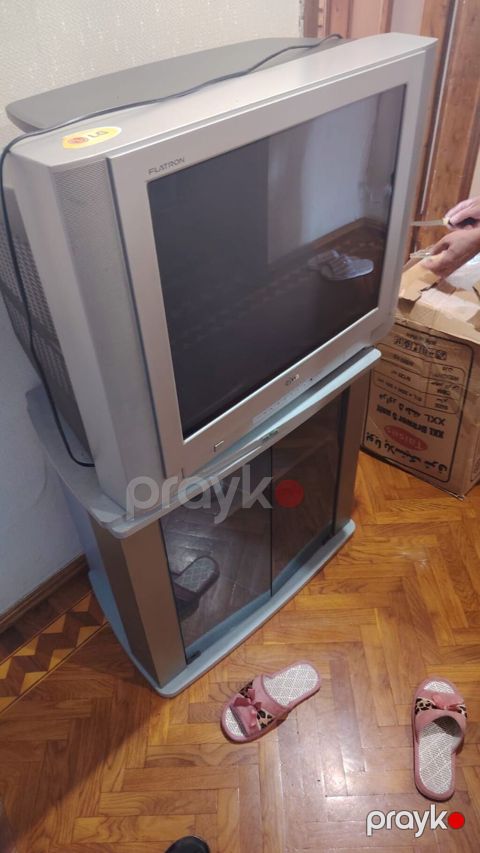 LG Flatron Boyuk olcu kineskop televizor + orijinal şüşəli tv stendi — Mehdiabad