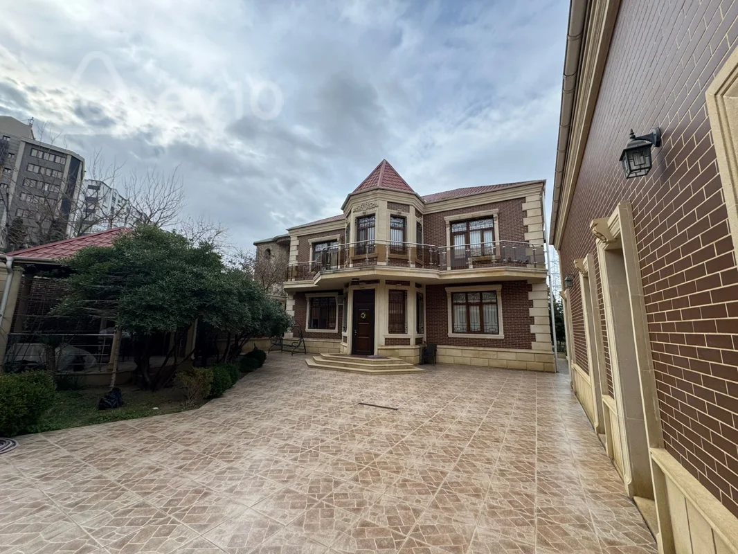 6 otaqlı həyət evi, 480 m², Q.Qarayev pr — Bakı