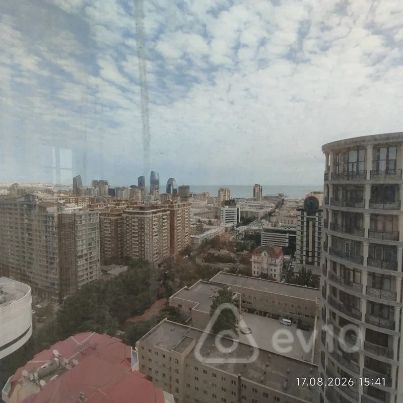 Ofis, 350 m², Rəşid Behbudov küçəsi, Xarici Diller Universitetinin yani — kirayə — Bakı