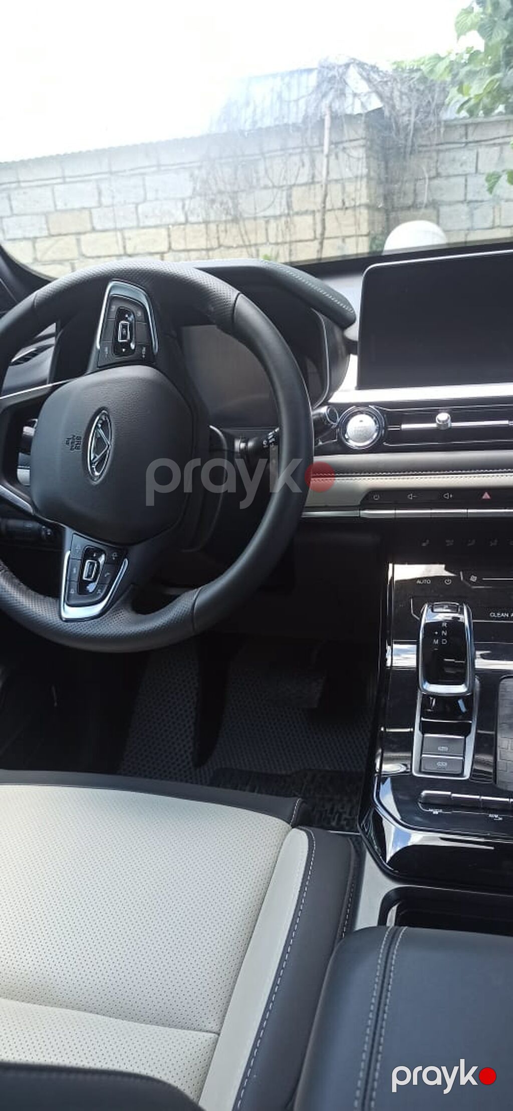 Chery Tiggo 7 Pro – ağ rəngli, qara panoramik damlı kompakt krossover — Avtomobillər, İsmayıllı (8)