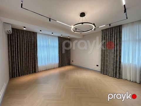 3-otaqlı yeni tikili, D.Əliyeva küç., 118 m² — Bakı