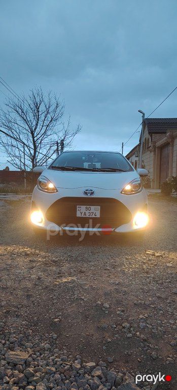 Toyota Aqua, 1.5 L, 0.87 kWh, 2019 il, 130 000 km — Bakı
