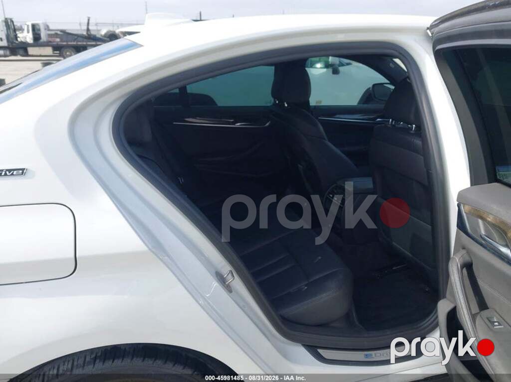 BMW 530e, 2.0 L, 12 kWh, 2018 il, 88 137 km — Avtomobillər (7)
