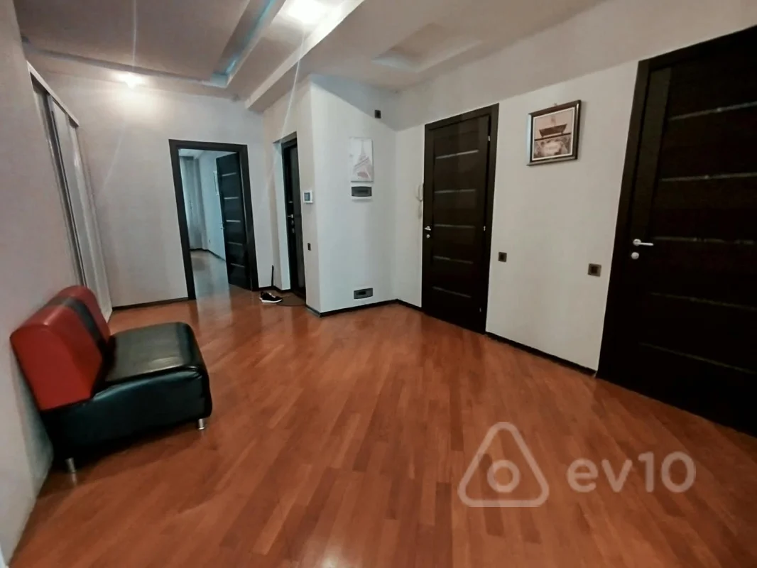 3 otaqlı mənzil, 130 m², Kövkəb Səfərəliyeva küçəsi — kirayə — Mənzil, Bakı (9)