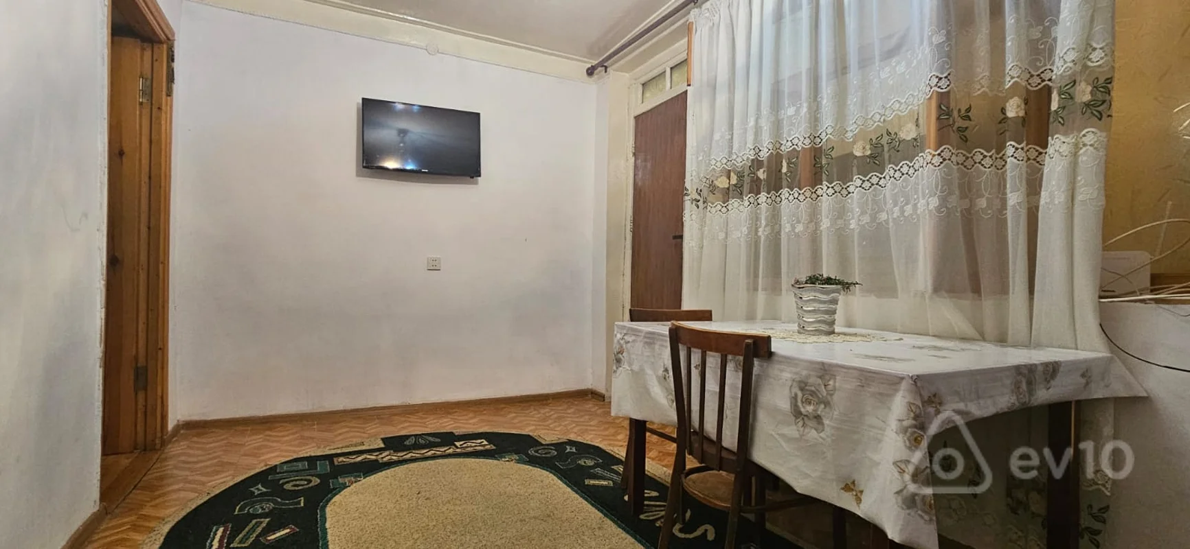 2 otaqlı həyət evi, 51 m², 8 Noyabr metrosu — kirayə — Ev, villa, Bakı (2)
