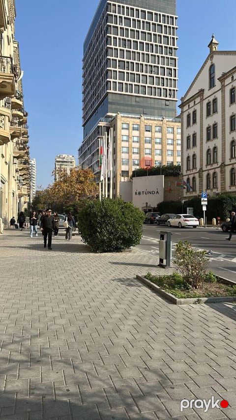 Satılır obyekt 40 m² — Bakı