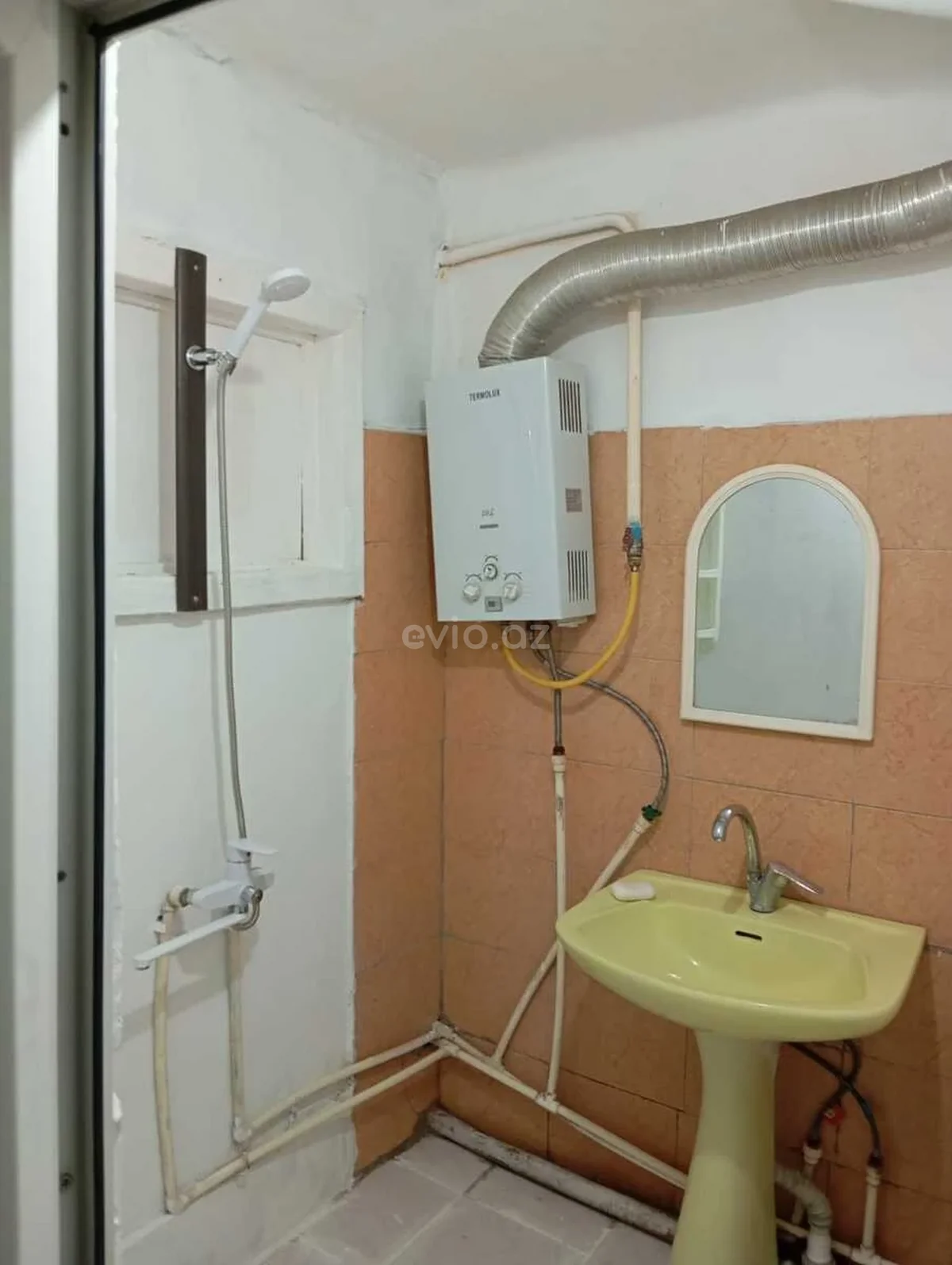 Kirayə 1 otaqlı mənzil Neftçilər metrosu yaxınlığında — Mənzil, Bakı (6)