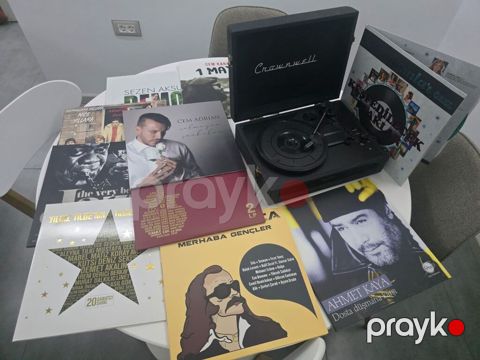 Kompakt vinil dəsti və pikap Məhsulun tərkibi: - Crownwell markalı — Saray