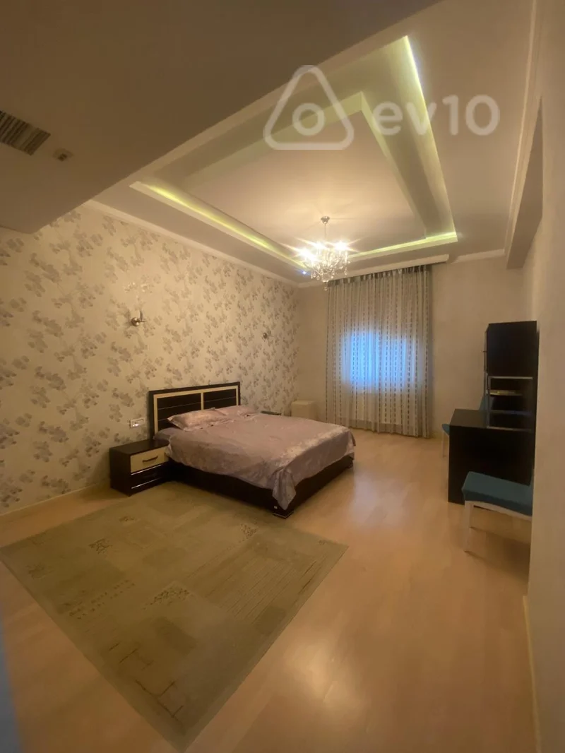 4 otaqlı mənzil, 240 m², Bakıxanov küçəsi — kirayə — Mənzil, Bakı (4)