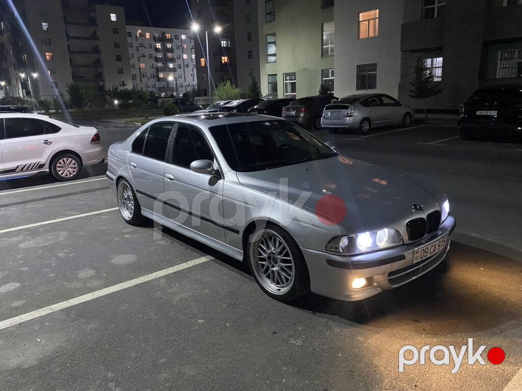 BMW 5 Series E39 sedan – gümüşü rəngli, 4 qapılı. Yaxşı vəziyyətdədir 09-CA-915 — Avtomobillər, Bakı (5)