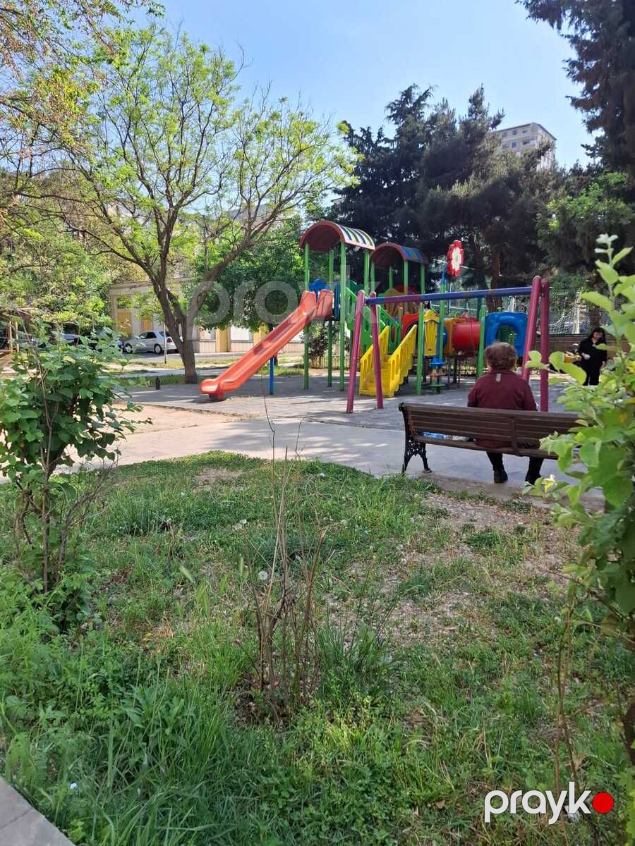 Satılır 2 otaqlı köhnə tikili 43 m² — Mənzil, Bakı (3)