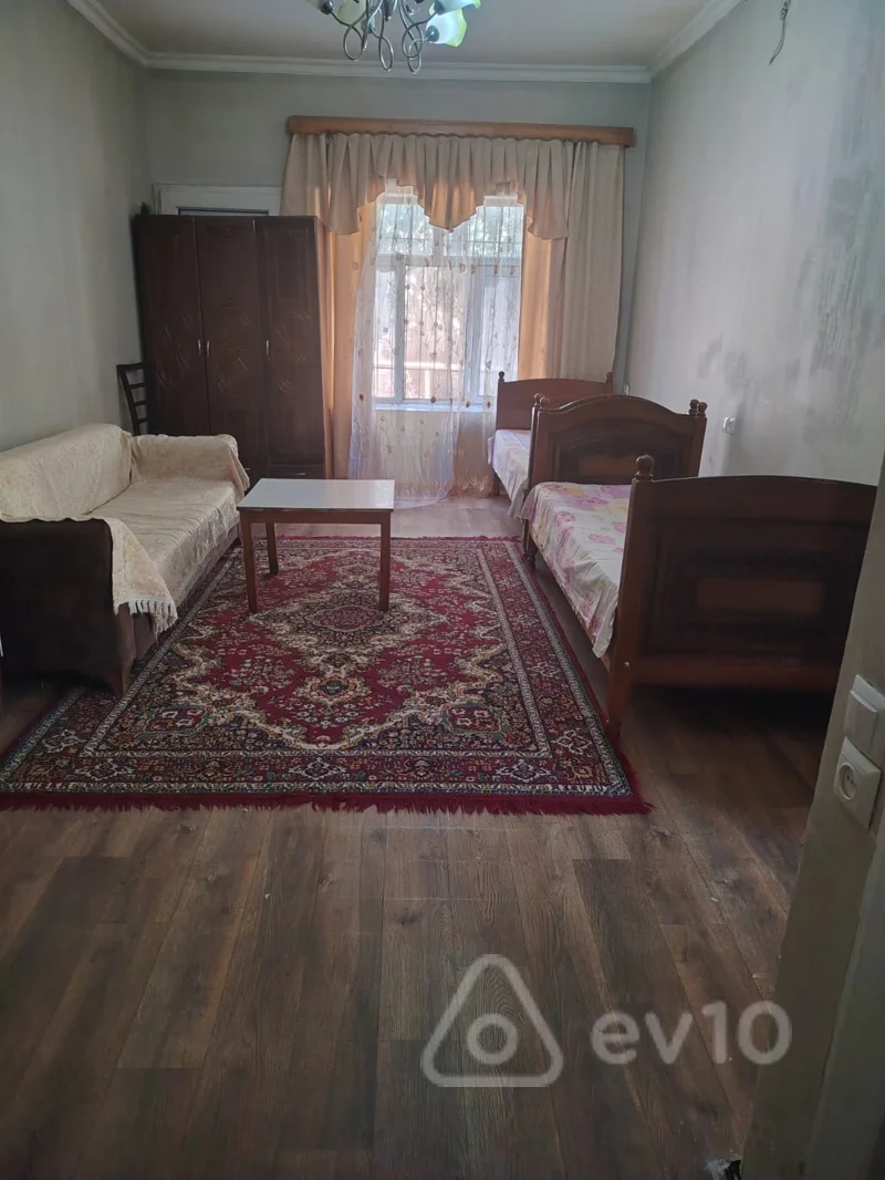 1 otaqlı həyət evi, 30 m², Azadlig metrosu — kirayə — Bakı