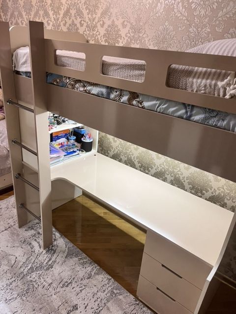 Uşaq/yeni yetmə üçün funksional loft tipli çarpayı–iş masası — Sumqayıt