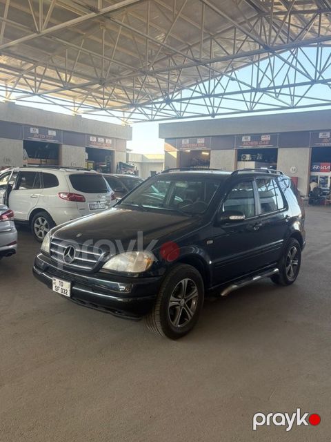 Mercedes ML 500 4MATIC, 5.0 L, 2004 il, 320 000 km — Bakı