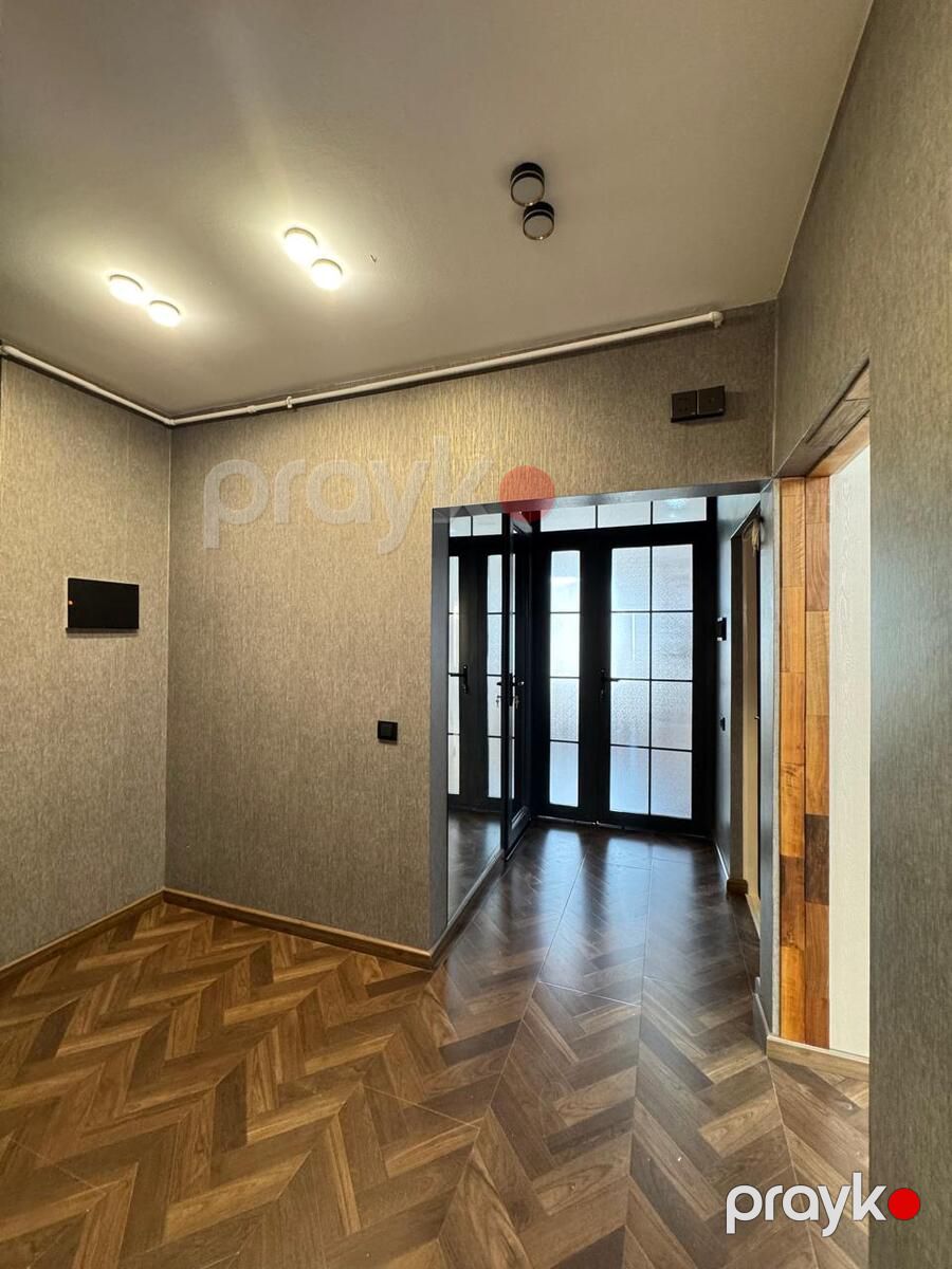 Satılır 2 otaqlı köhnə tikili 65 m² — Mənzil, Bakı (8)