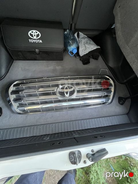 Toyota Land Cruiser — Mehdiabad
